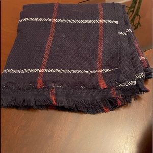 D.blue white and red scarf